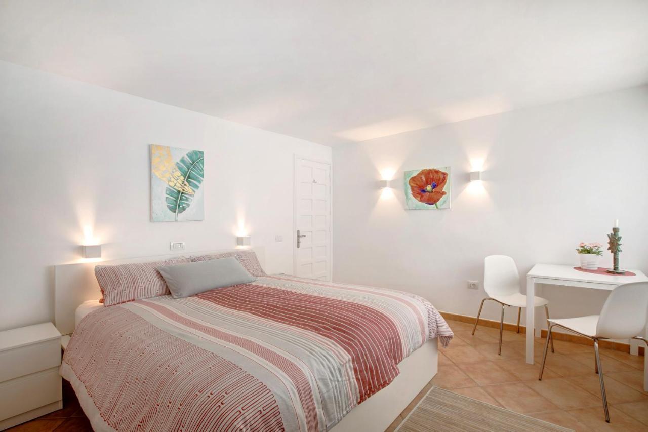 Apartment Seaside لوس رياليخوس المظهر الخارجي الصورة